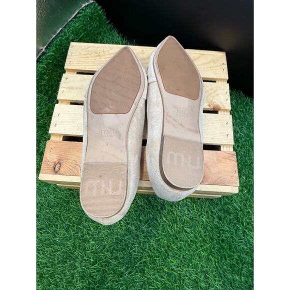 Musshoe - Beige- Pointed Flats - Size 9W - Picture 9 of 10